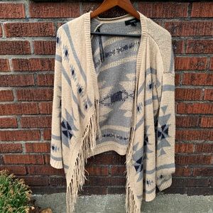 Women’s Poncho Sweater - Size Small - 9/10